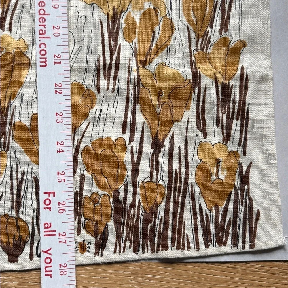 Vintage Vera Neumann crocus, Tulip linen Tea Towels 2-pc. Brown/Gold Florals